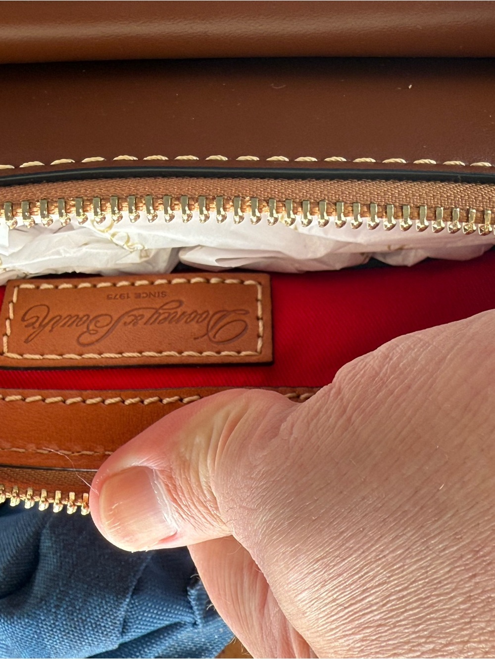 Dooney Bourke Brown Leather Womens Purse. GREAT CONDITION, NEVER USED!!!! - Picture 4 of 5